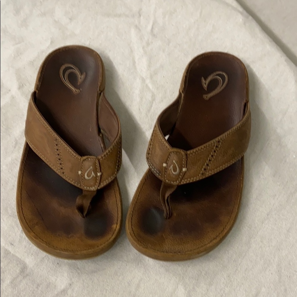 Olukai sandals